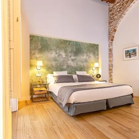 Genteel Plaza De Espana *