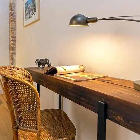 Genteel Plaza De Espana *