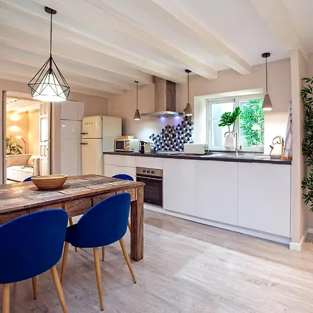 Genteel Plaza De Espana Кадіс