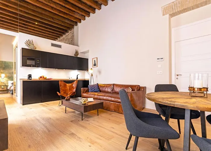 Genteel Plaza De Espana * كاديز