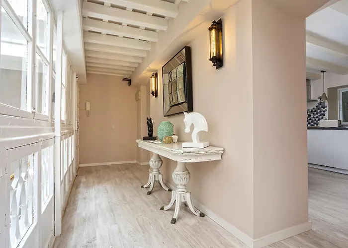 Genteel Plaza De Espana * كاديز