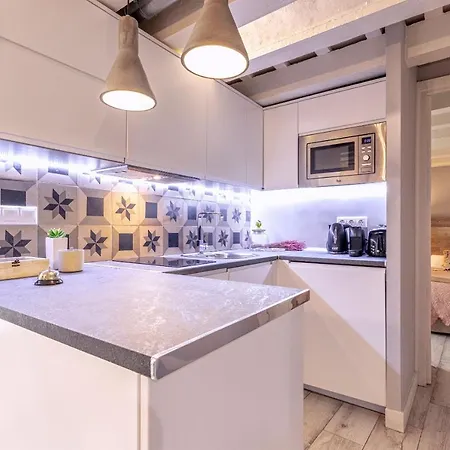 Genteel Plaza De Espana Cadiz