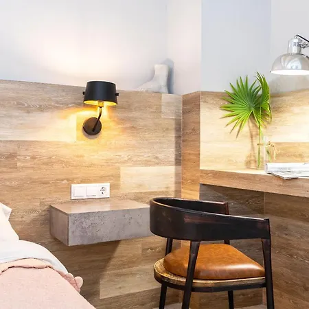 Genteel Plaza De Espana Cadiz