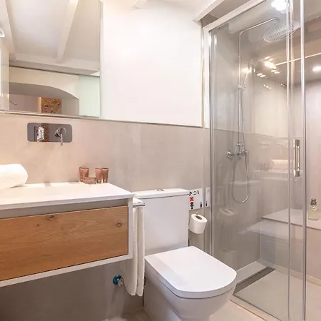 Genteel Plaza De Espana Apartment