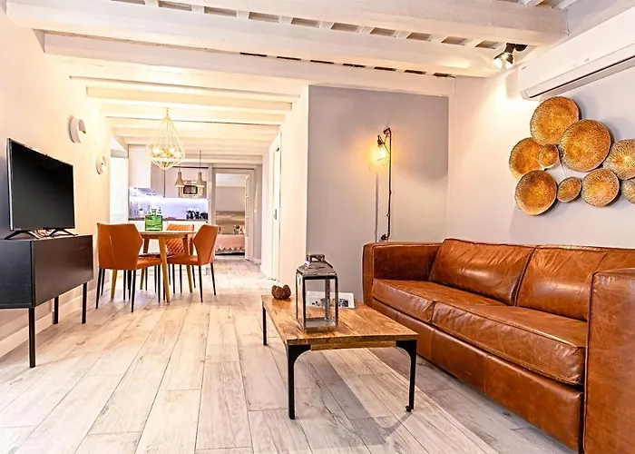 Genteel Plaza De Espana