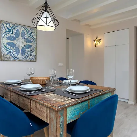 Genteel Plaza De España *