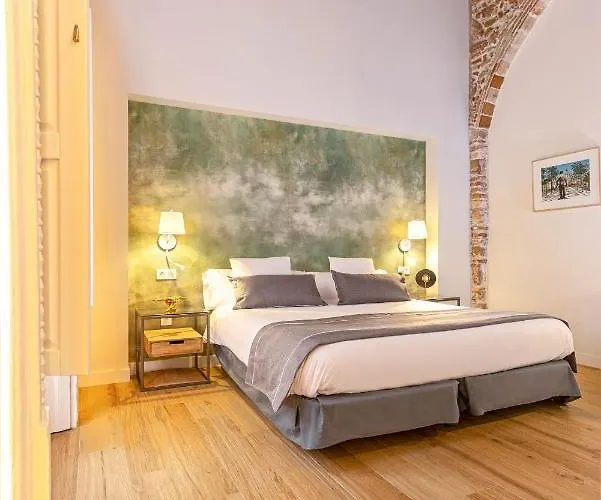 Genteel Plaza De España *