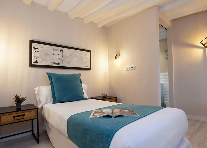 Genteel Plaza De España